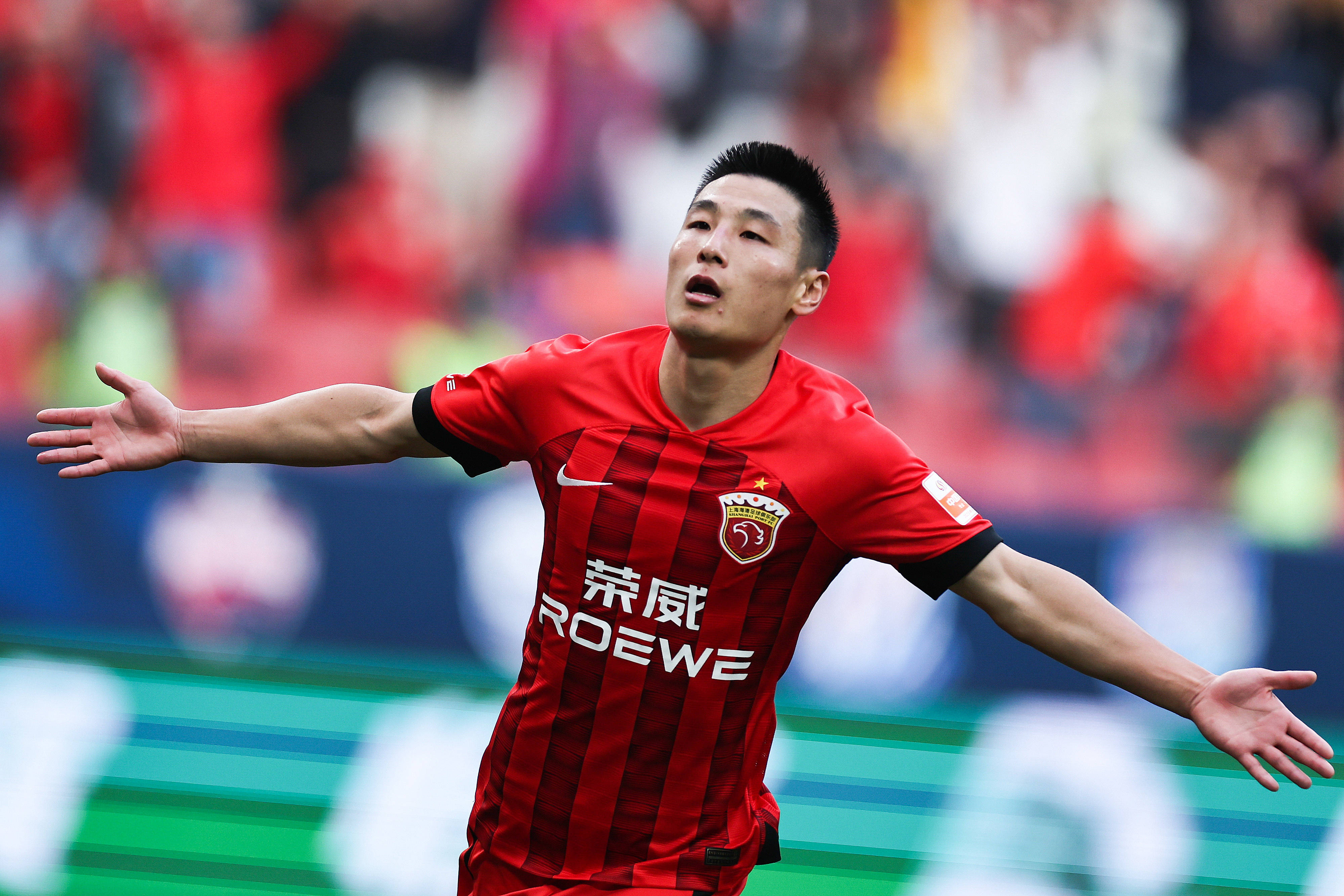 步向前迈进 步向前迈进