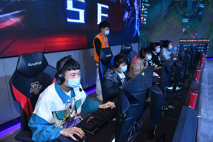 手队的对决 手队的对决